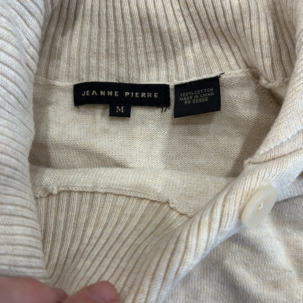 Off White Sweater - Picture 3 of 4